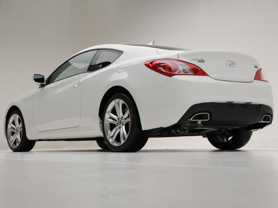  Hyundai Genesis Coupe R-Spec 2009 года  (фото 7 из 36)